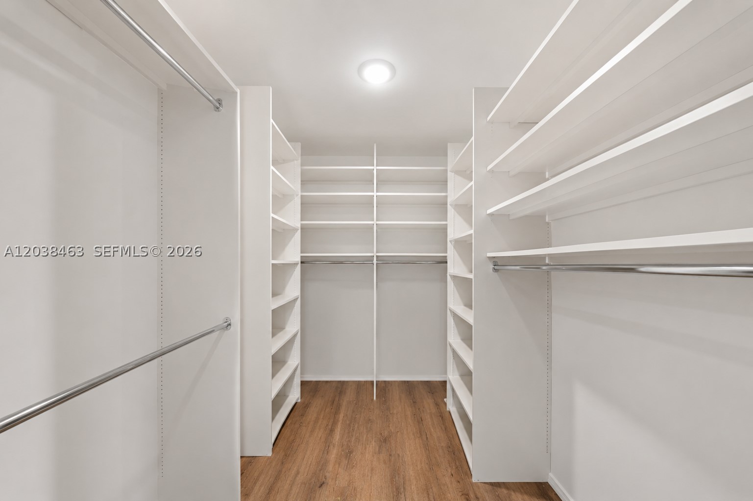 CRICKET CLUB CONDO - Residential