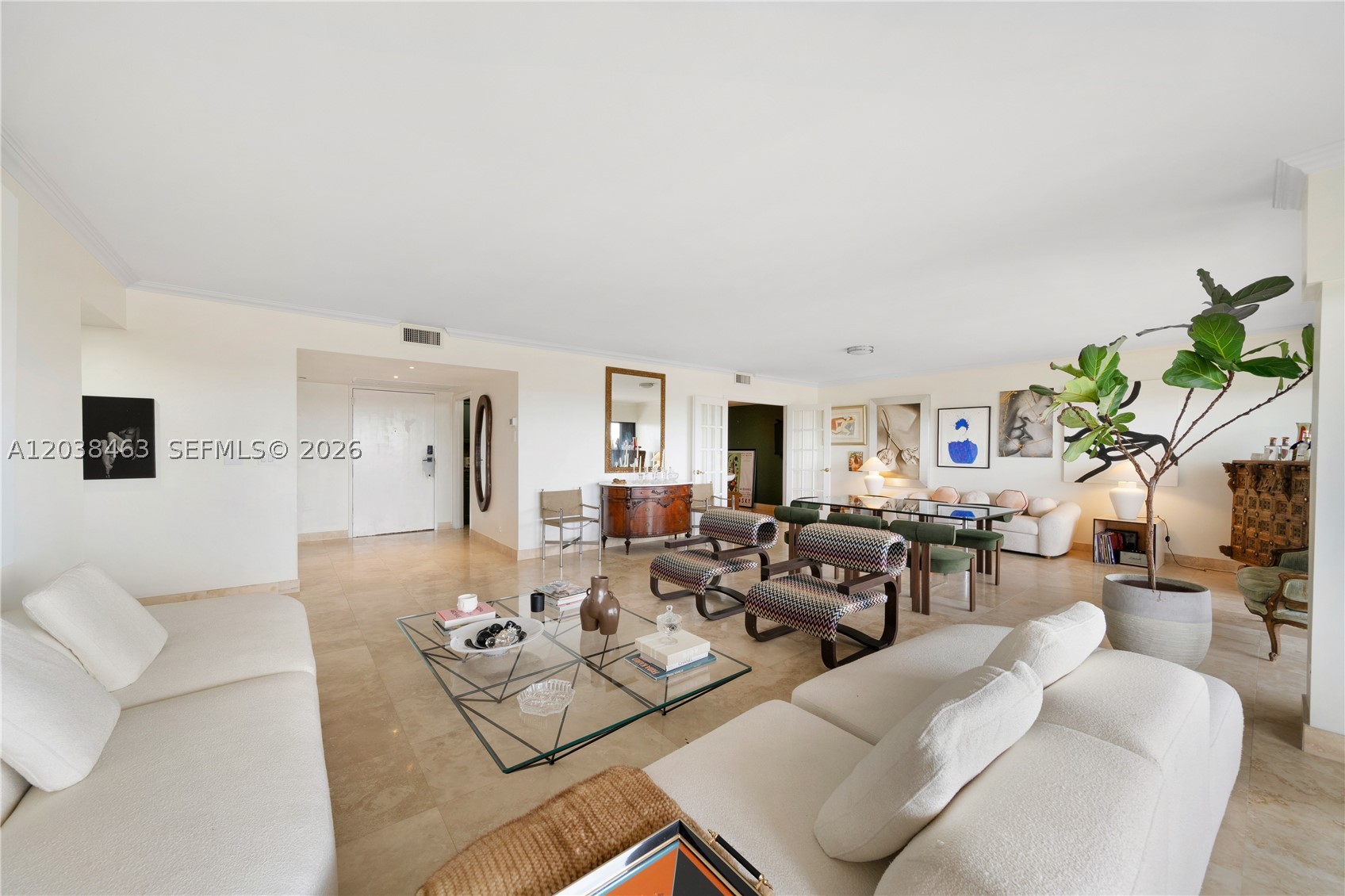 CRICKET CLUB CONDO - Residential