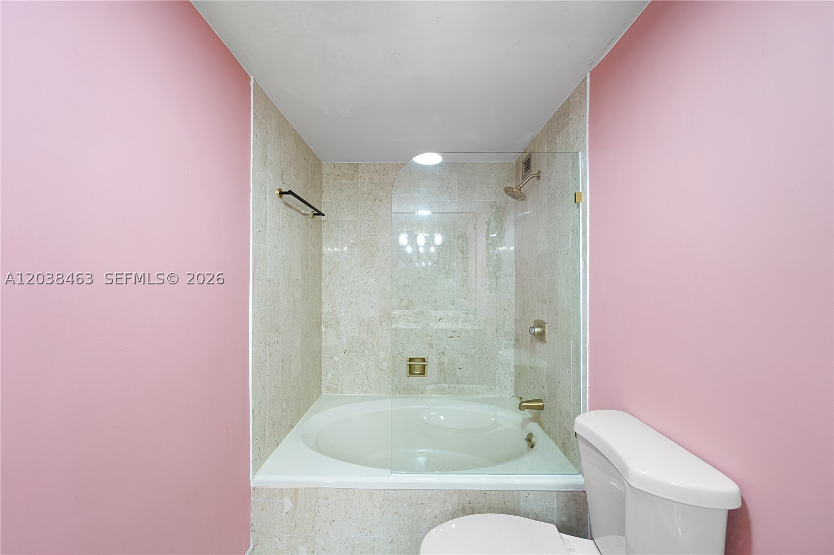 CRICKET CLUB CONDO - Residential