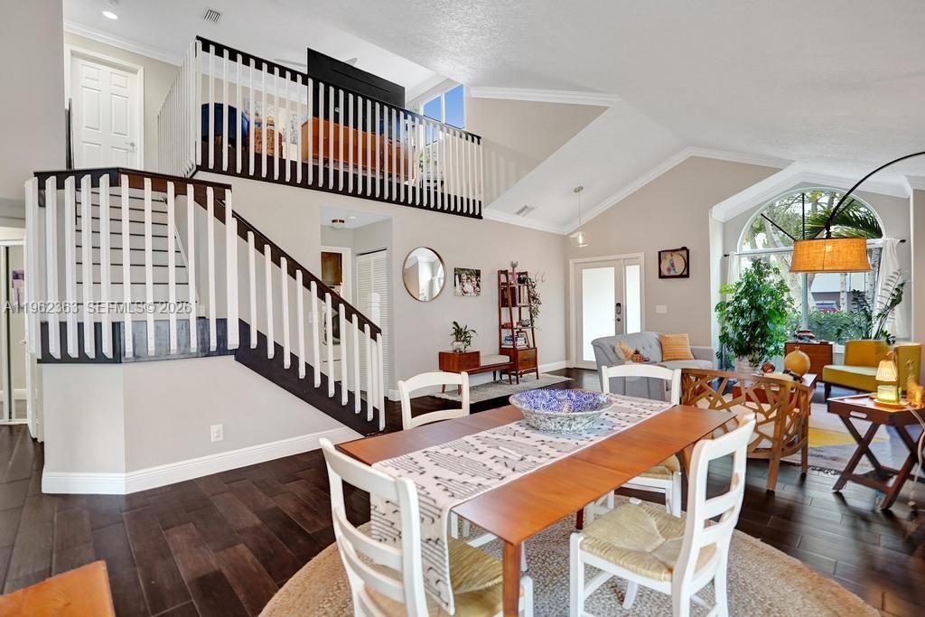 COUNTRYS POINT - Residential