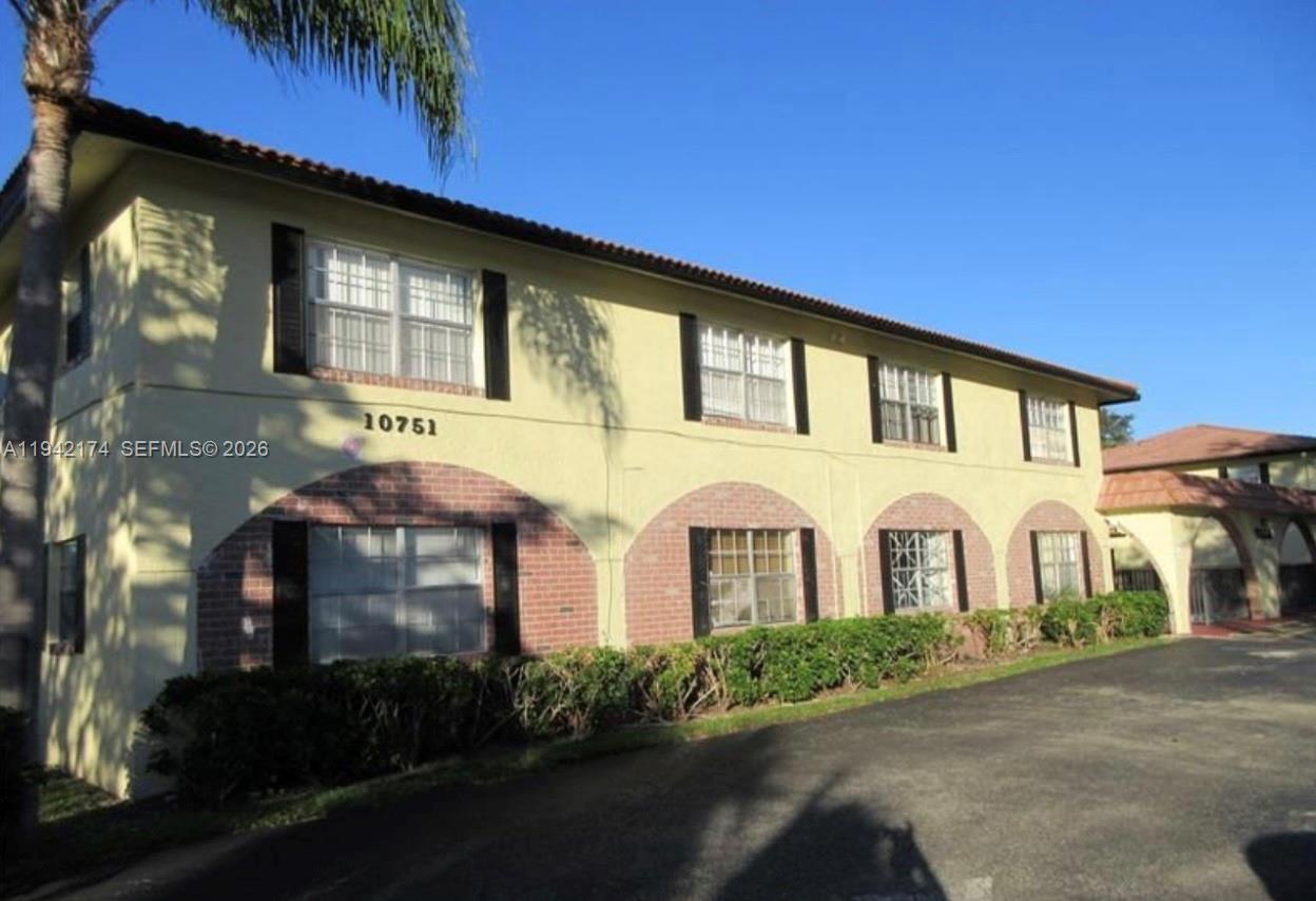 Price to sell , investors opportunity or make it your own, great location in Coral Springs close to everywhere. This is a nice 1/1 condo with water view. Washer and dryer in unit. Make  it on your own, excellent price. No rental restriction as per owner, shopping and dining options nearby, the seller never has been live in the property. Preferential title company: Qualified Title LLC / I have the lender can help.