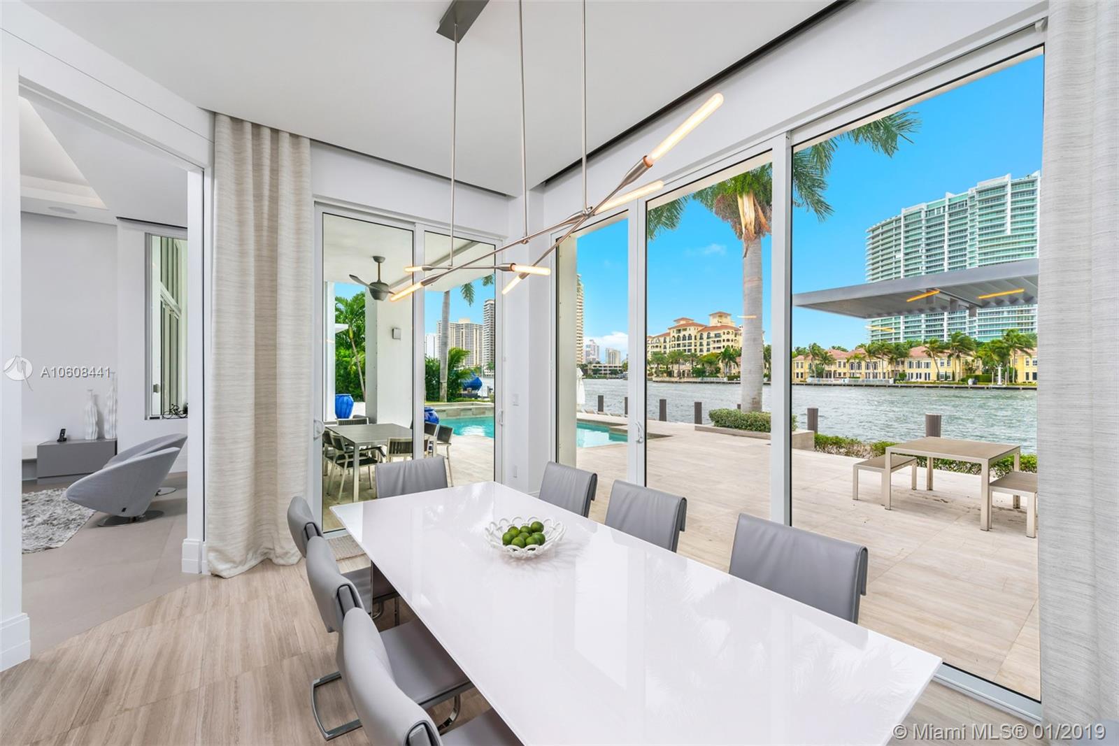 GOLDEN BEACH SEC D - Residential