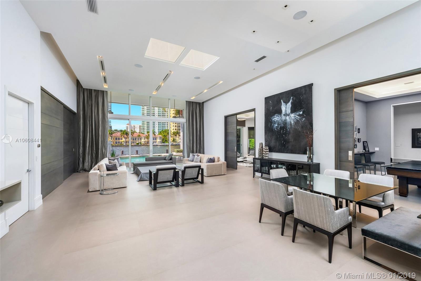GOLDEN BEACH SEC D - Residential