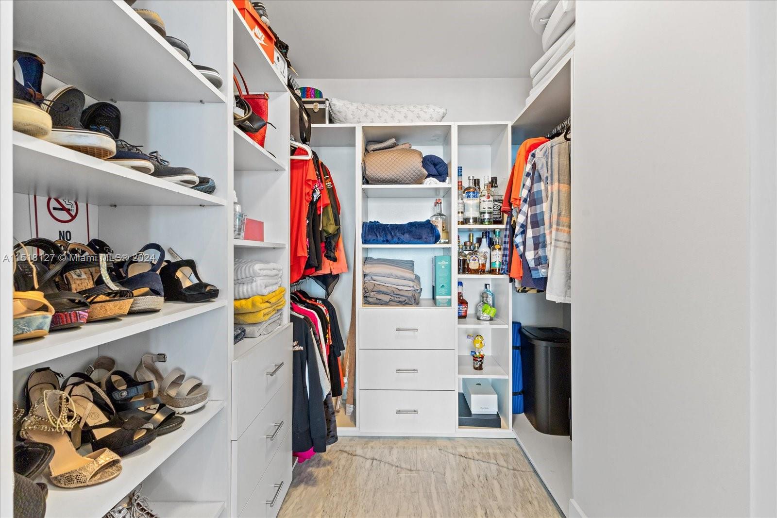 MARQUIS CONDO - Residential