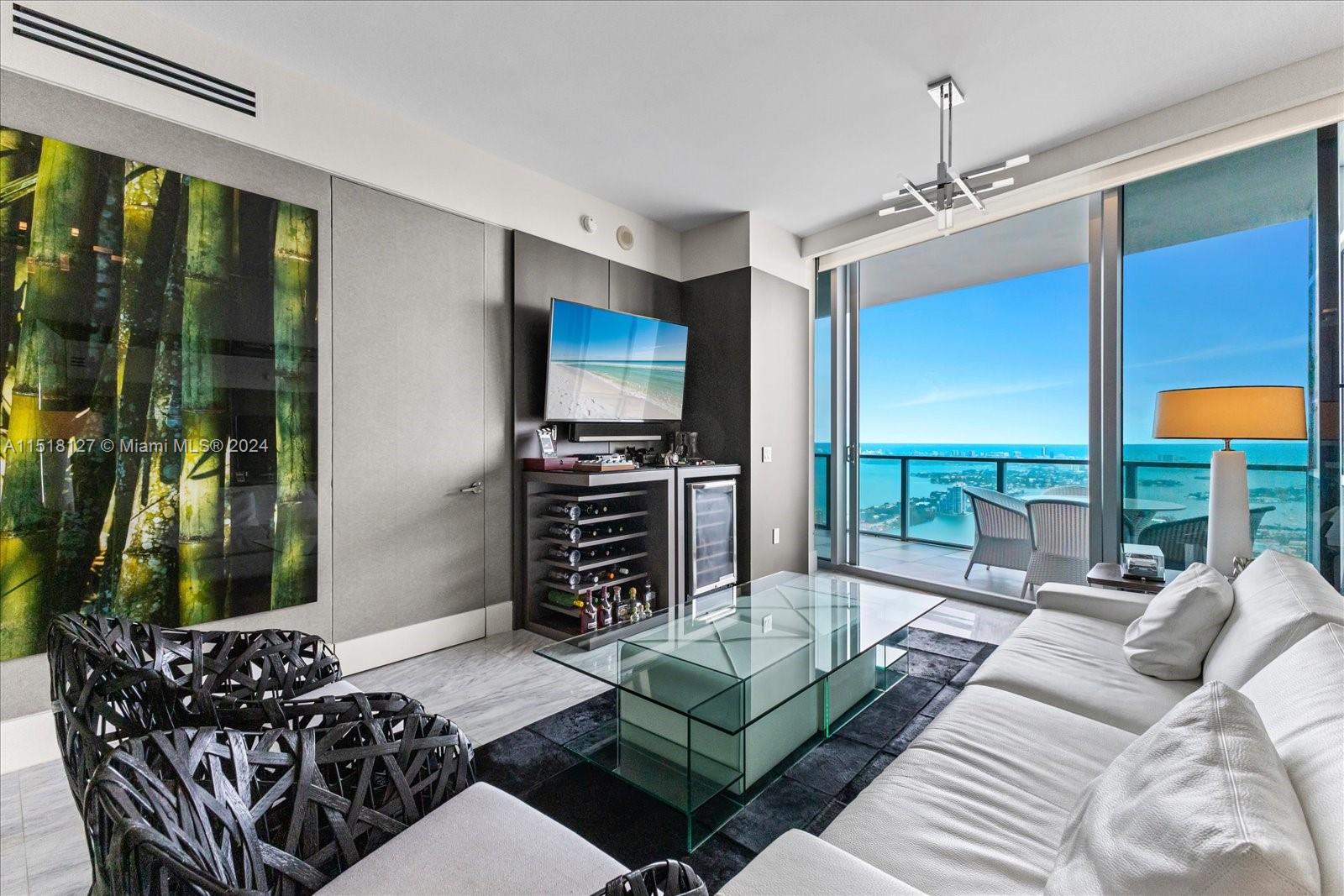MARQUIS CONDO - Residential