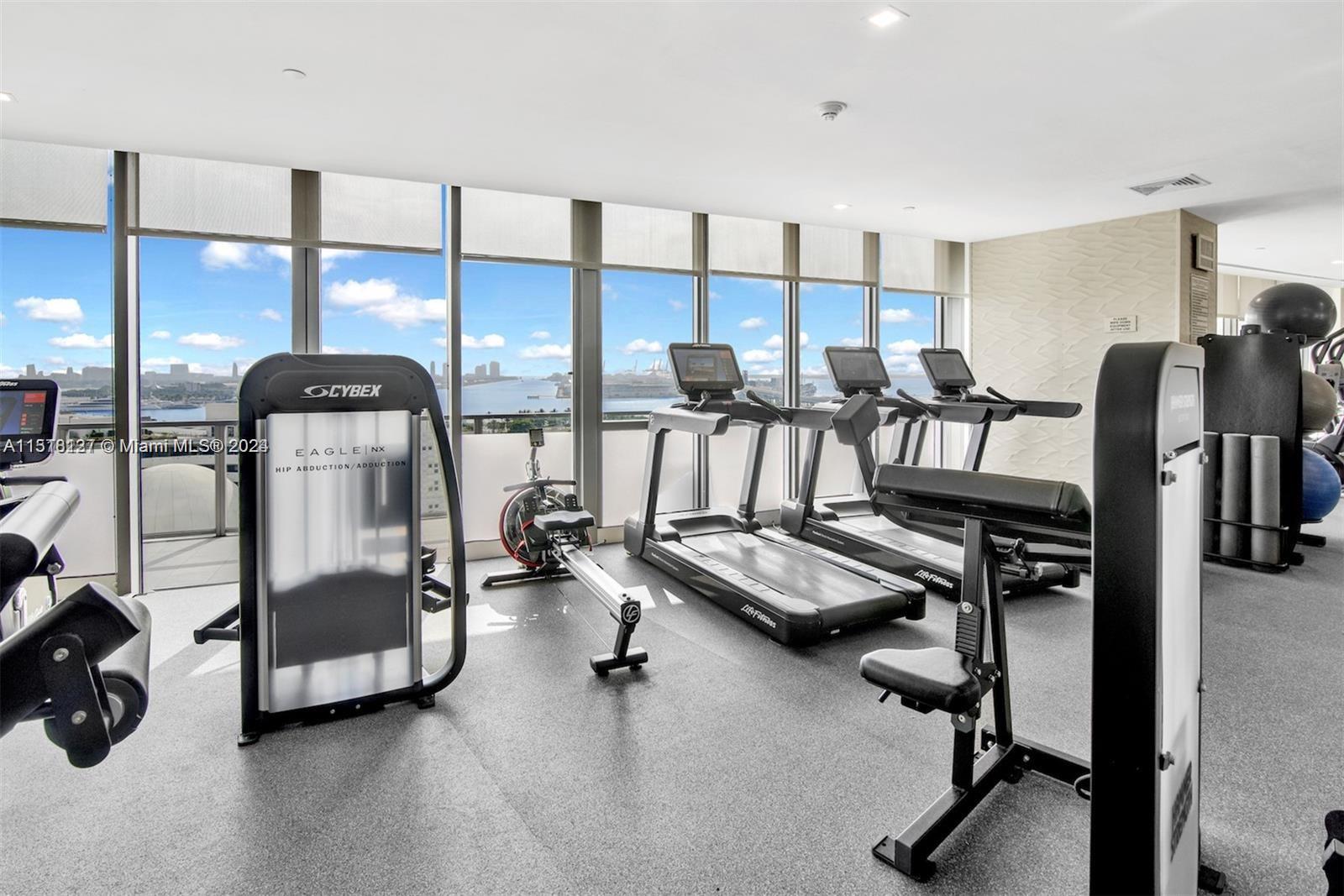 MARQUIS CONDO - Residential