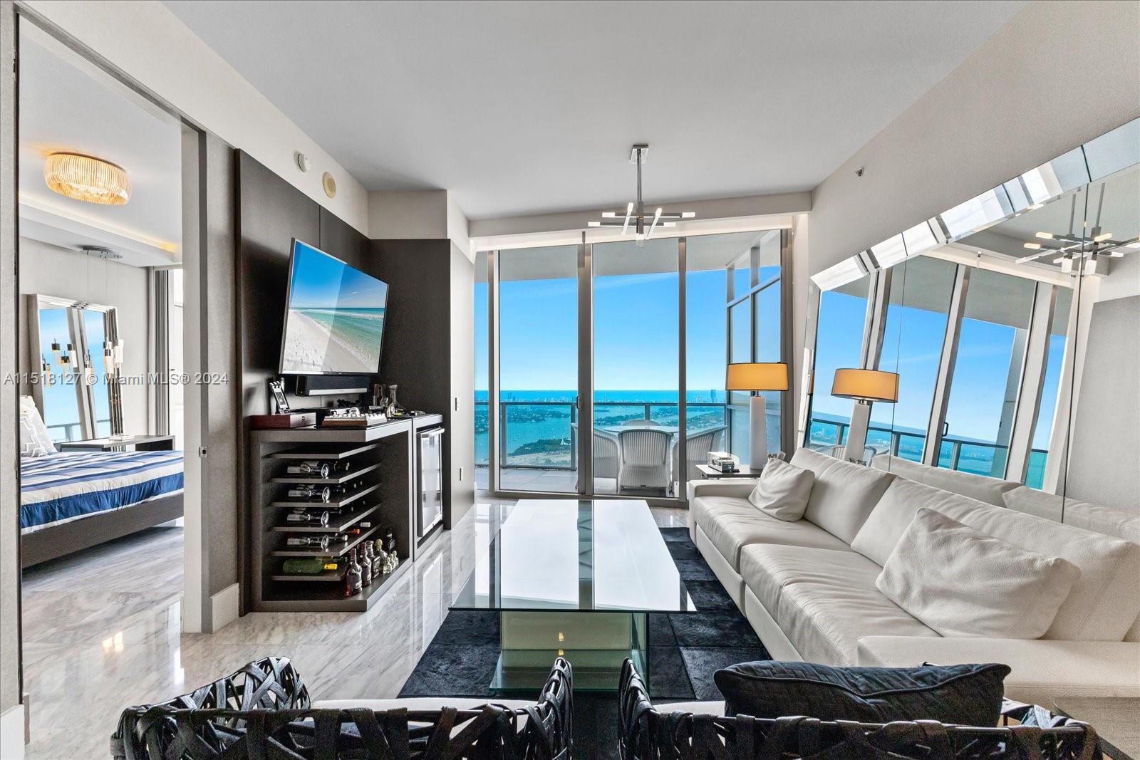 MARQUIS CONDO - Residential