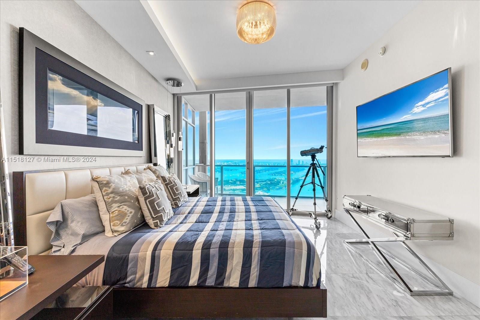 MARQUIS CONDO - Residential