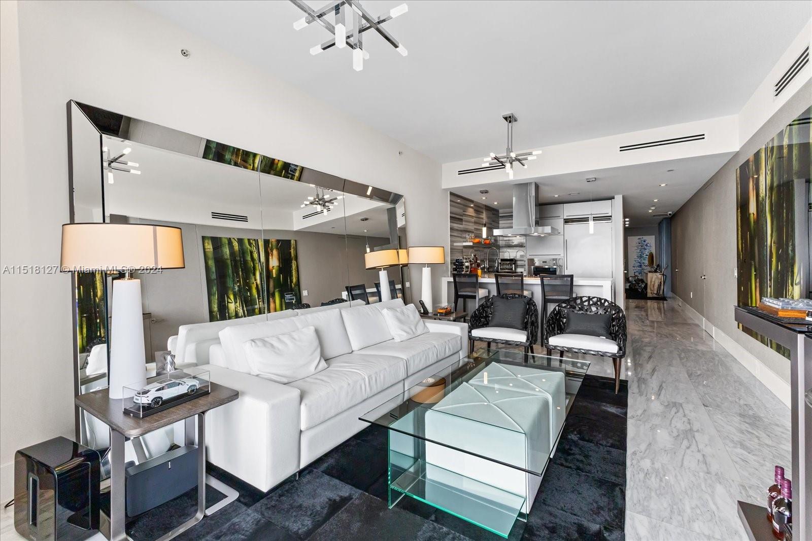 MARQUIS CONDO - Residential