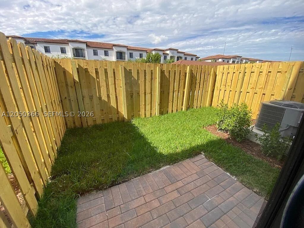 VIA VENTURA NEIGHBORHOOD 4 - Residential