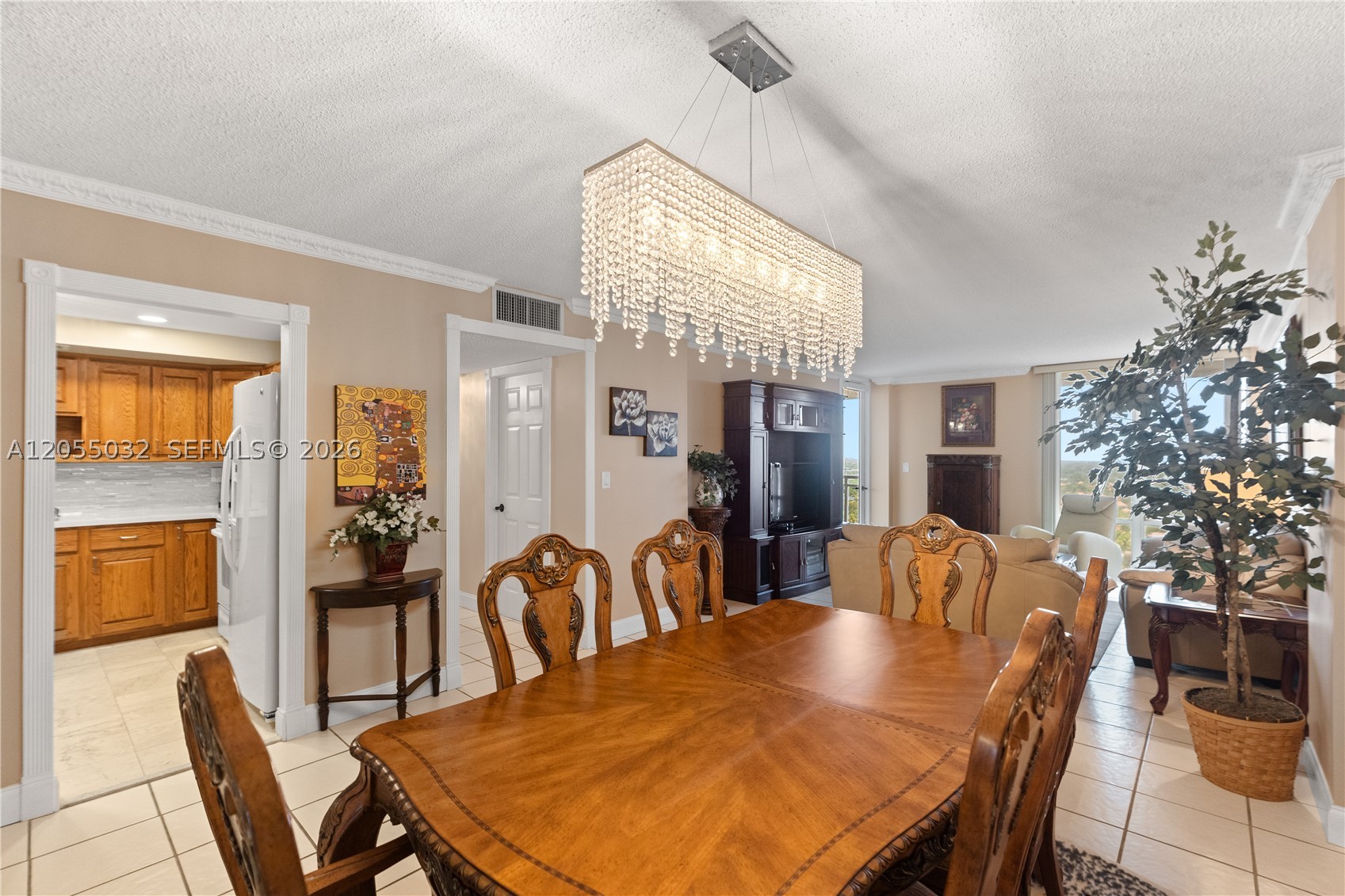 ALLINGTON TOWERS CONDO - Residential