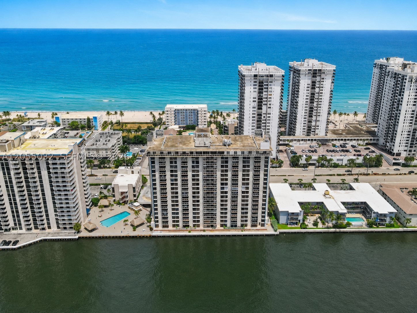 ALLINGTON TOWERS CONDO - Residential