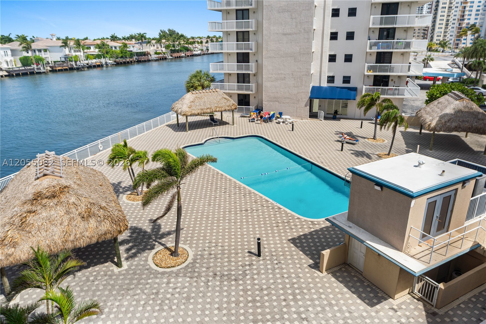 ALLINGTON TOWERS CONDO - Residential