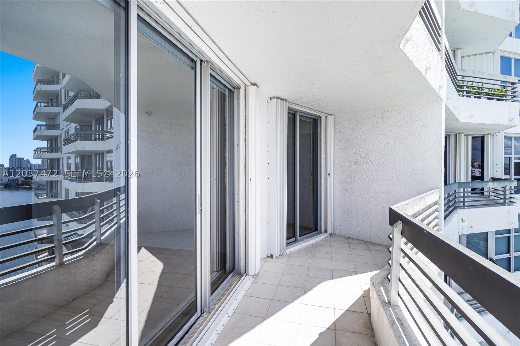 MYSTIC POINTE CONDO NO TH - Residential Lease