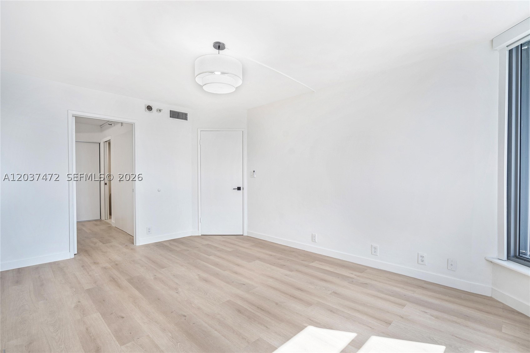 MYSTIC POINTE CONDO NO TH - Residential Lease