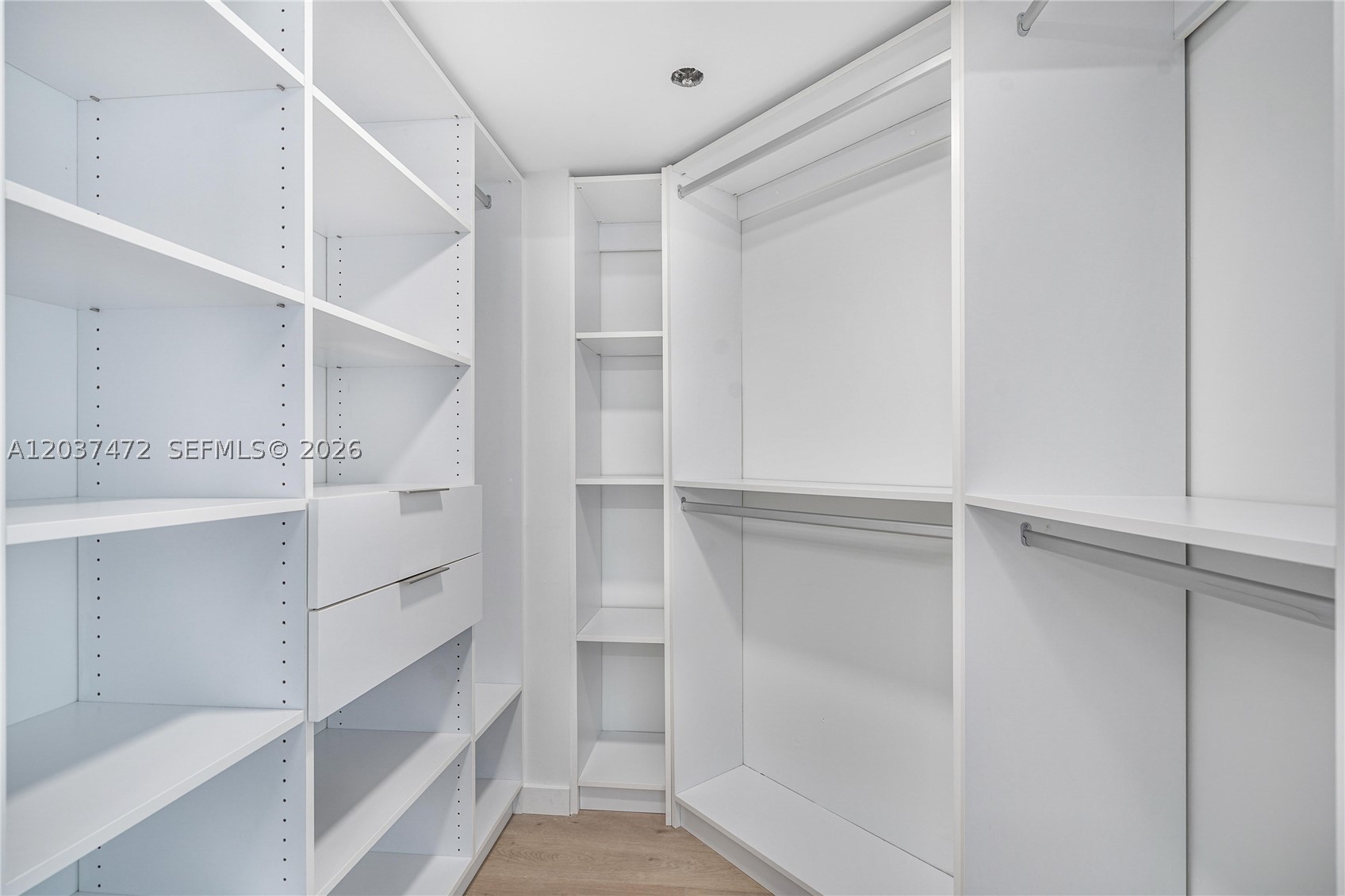MYSTIC POINTE CONDO NO TH - Residential Lease