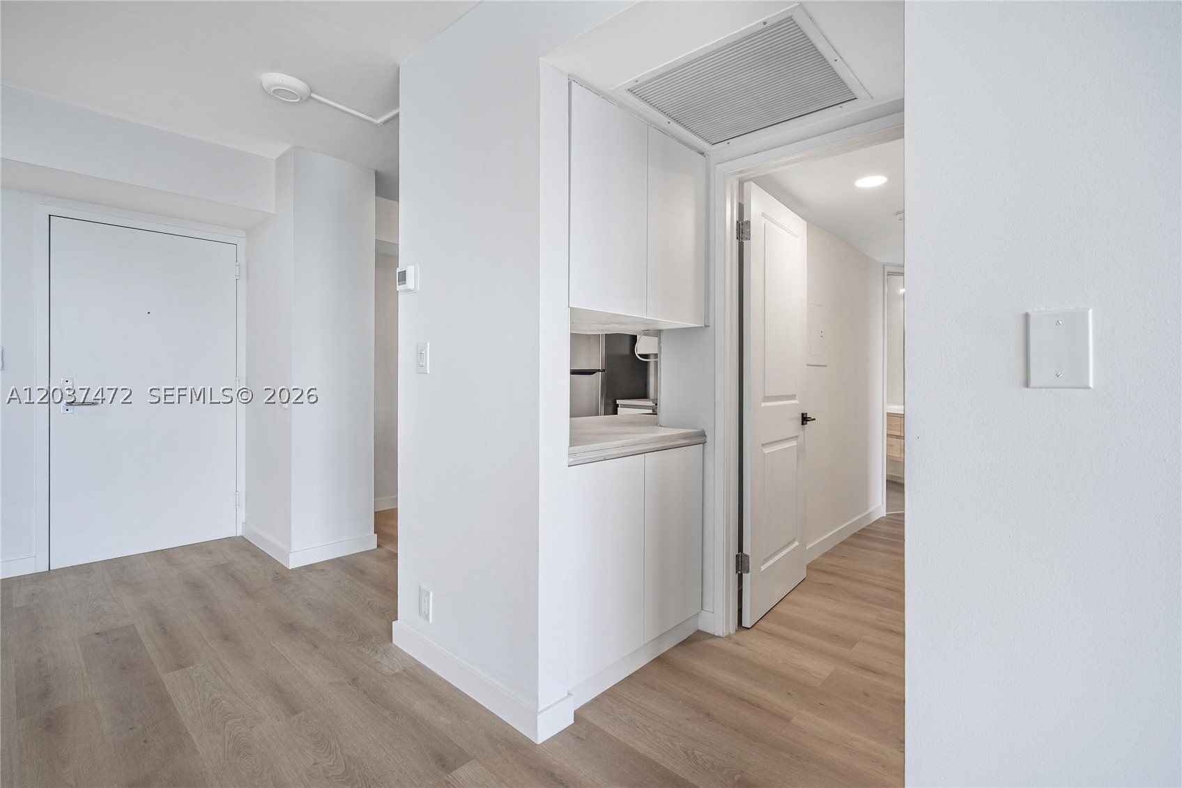 MYSTIC POINTE CONDO NO TH - Residential Lease