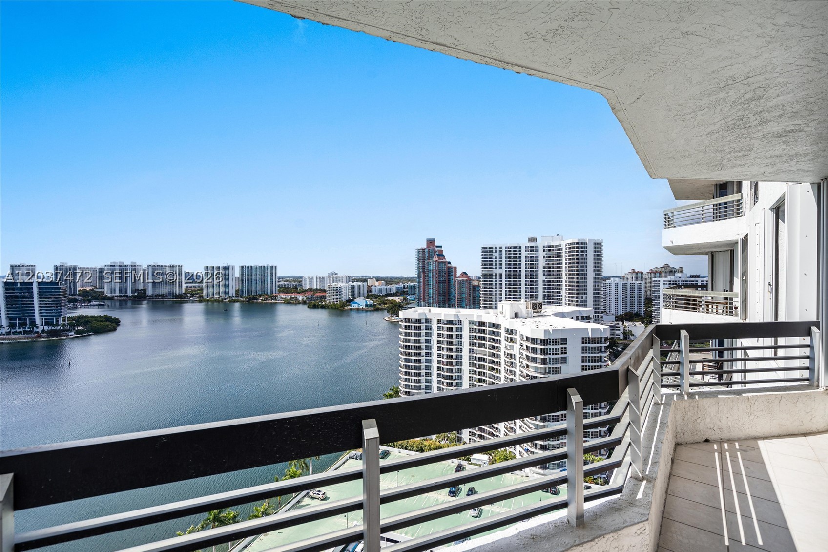 MYSTIC POINTE CONDO NO TH - Residential Lease