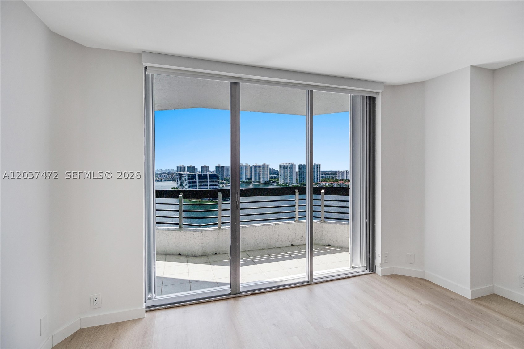 MYSTIC POINTE CONDO NO TH - Residential Lease