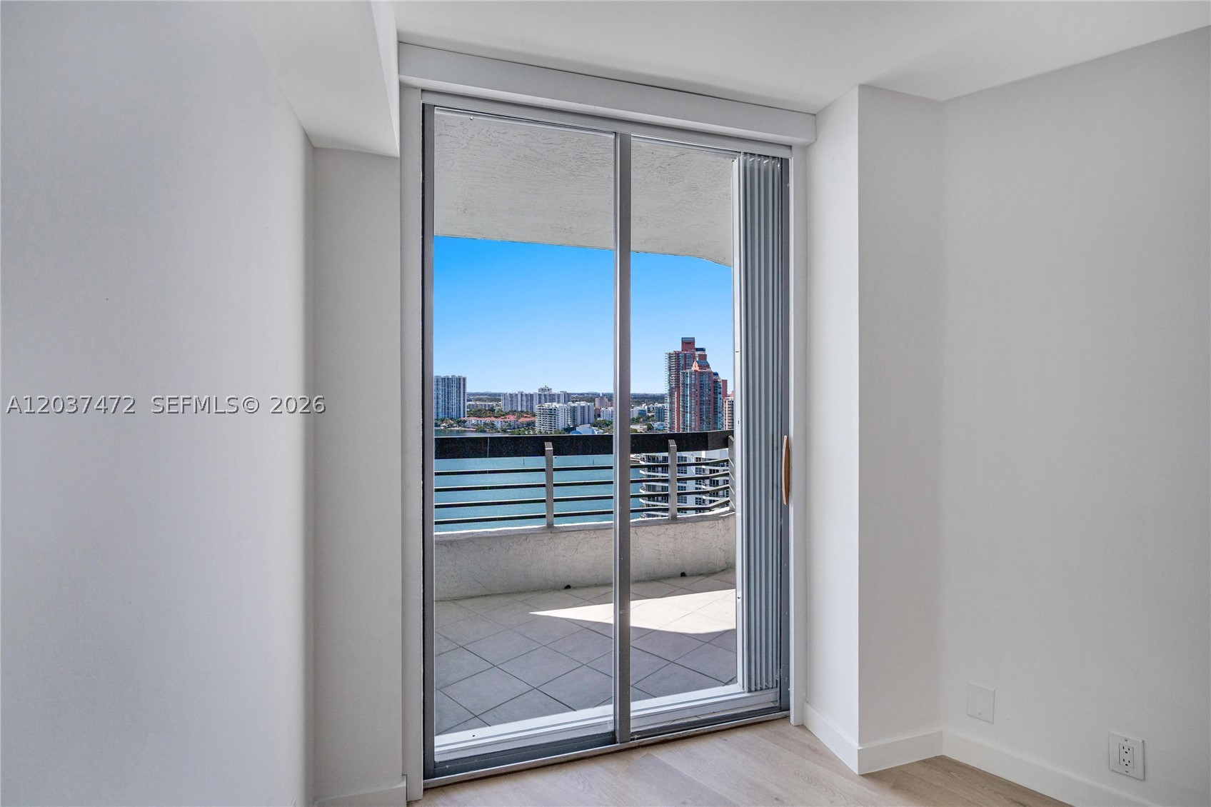 MYSTIC POINTE CONDO NO TH - Residential Lease
