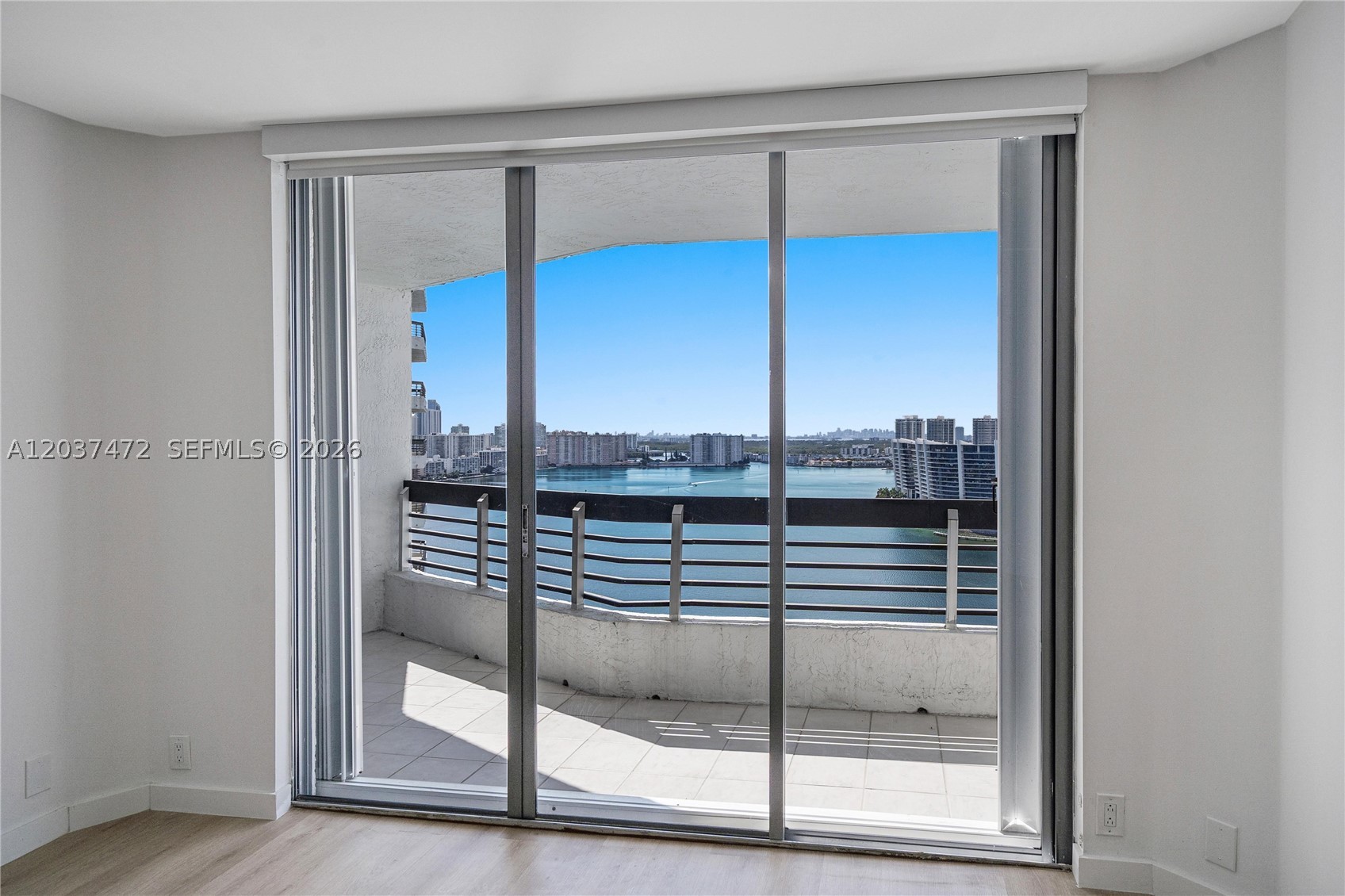 MYSTIC POINTE CONDO NO TH - Residential Lease