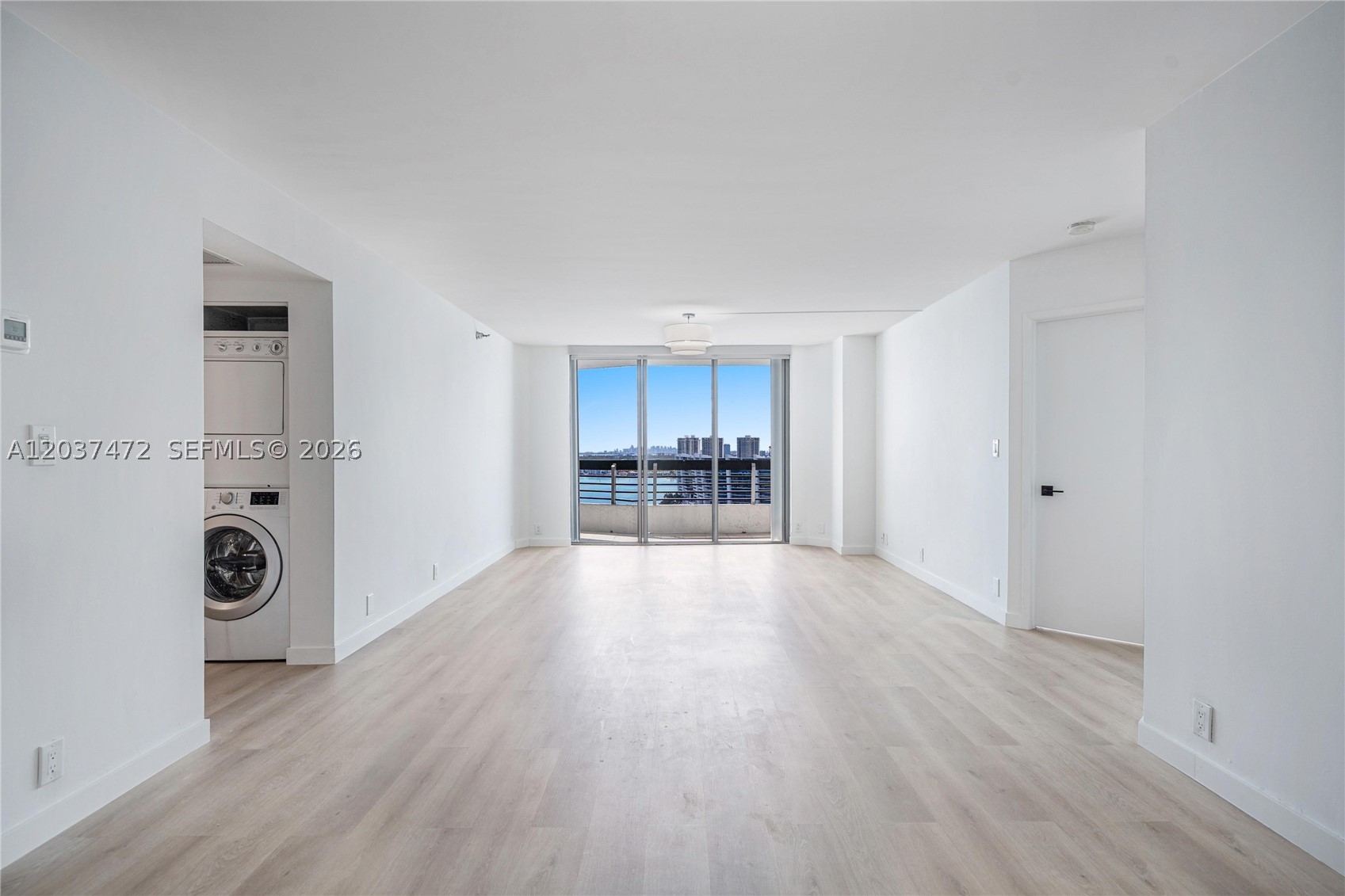MYSTIC POINTE CONDO NO TH - Residential Lease