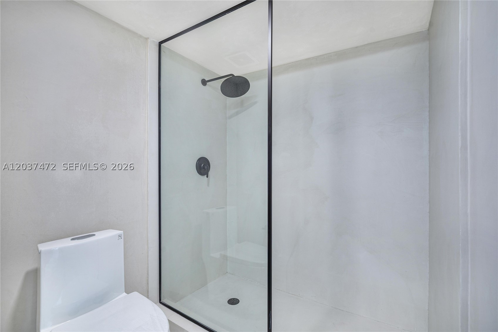 MYSTIC POINTE CONDO NO TH - Residential Lease