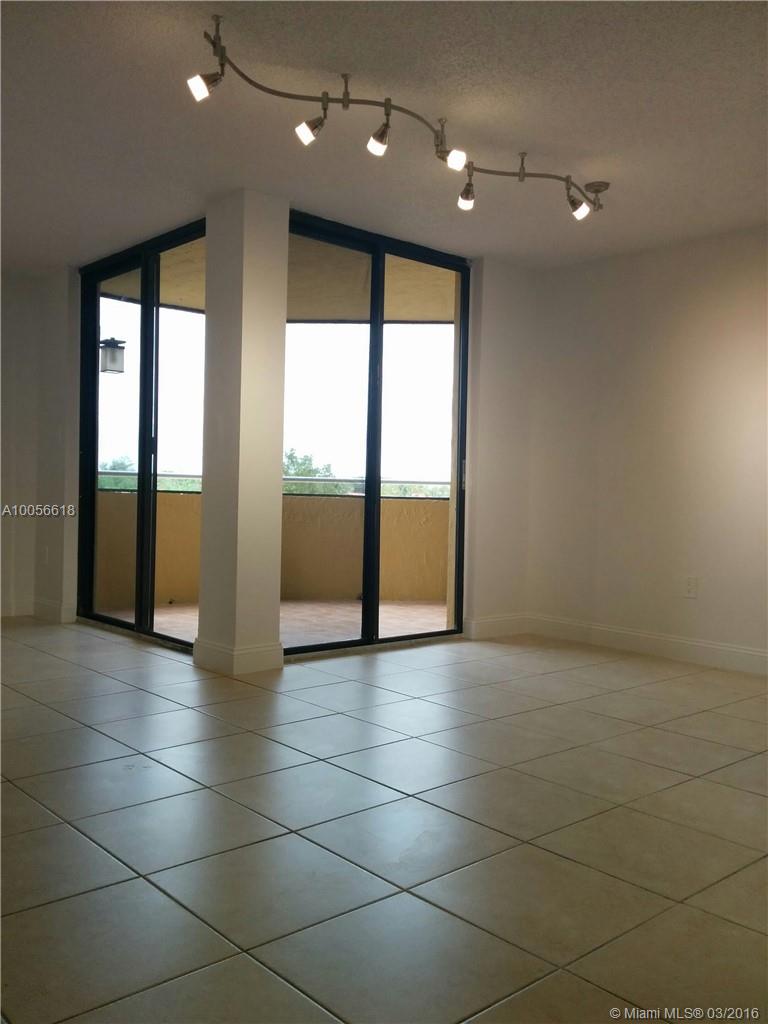 COMPLETELY REMODELED 1/1,ONE PARKING SPACE ASSIGNED,JUST PAINTED IN WHITE,BRAND NEW MODERN BATHROOM,WOOD KITCHEN CABINETS WITH GRANITE COUNTER TOP AND SS. "SAMSUNG" APPLIANCES,NEW A/C UNIT,WATER HEATER,DOORS,NEW LED LIGHT FIXTURES,"LG" WASHER AND DRYER,TILE FLOORS INCLUDING BALCONY,BRAND NEW VERTICAL BLINDS IN SLIDING DOORS AND HORIZONTAL IN KITCHEN,SCREEN BALCONY WITH LAKE VIEW.ASSOCIATION APPROVAL REQUIRED,ONE MONTH RENT AND 2 MONTHS SECURITY DEPOSIT REQUIRED TO MOVE IN.NO PETS.PROPERTY FREE AND CLEAR.