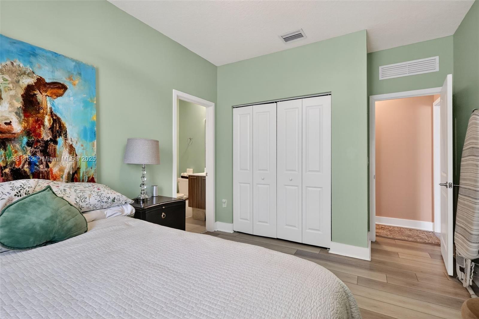 DOWNTOWN DORAL SOUTH PHAS - Residential