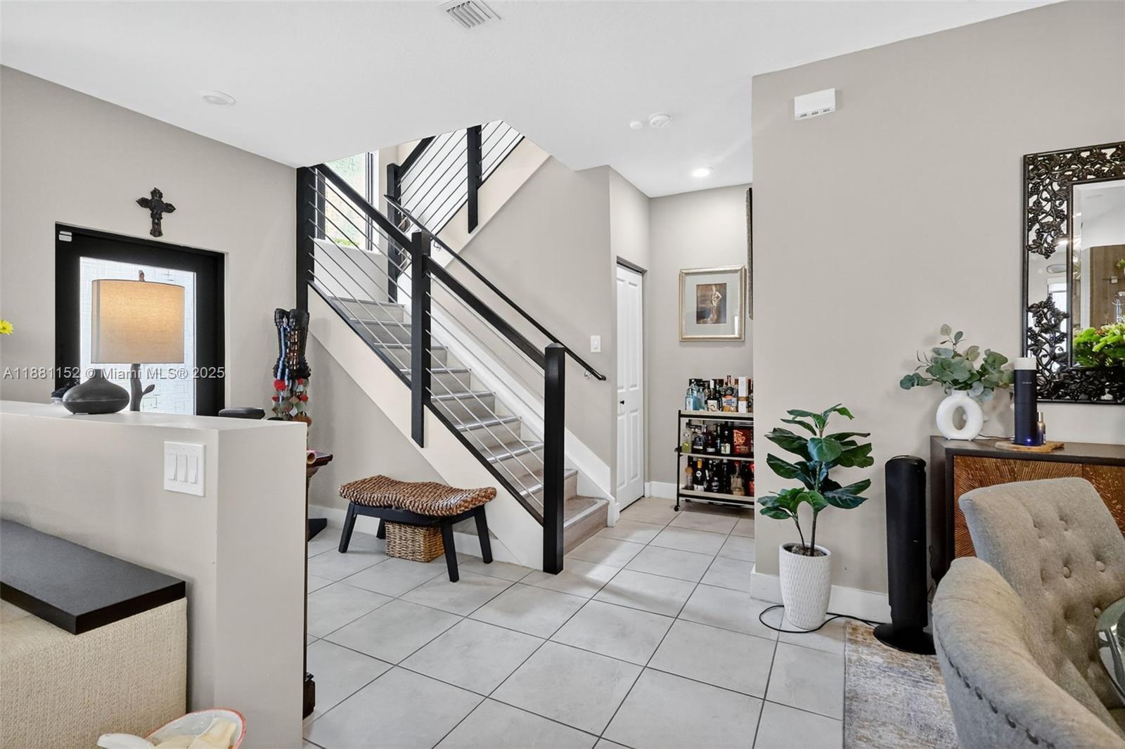 DOWNTOWN DORAL SOUTH PHAS - Residential