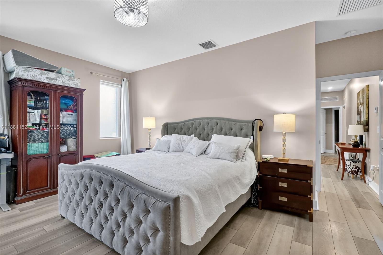 DOWNTOWN DORAL SOUTH PHAS - Residential