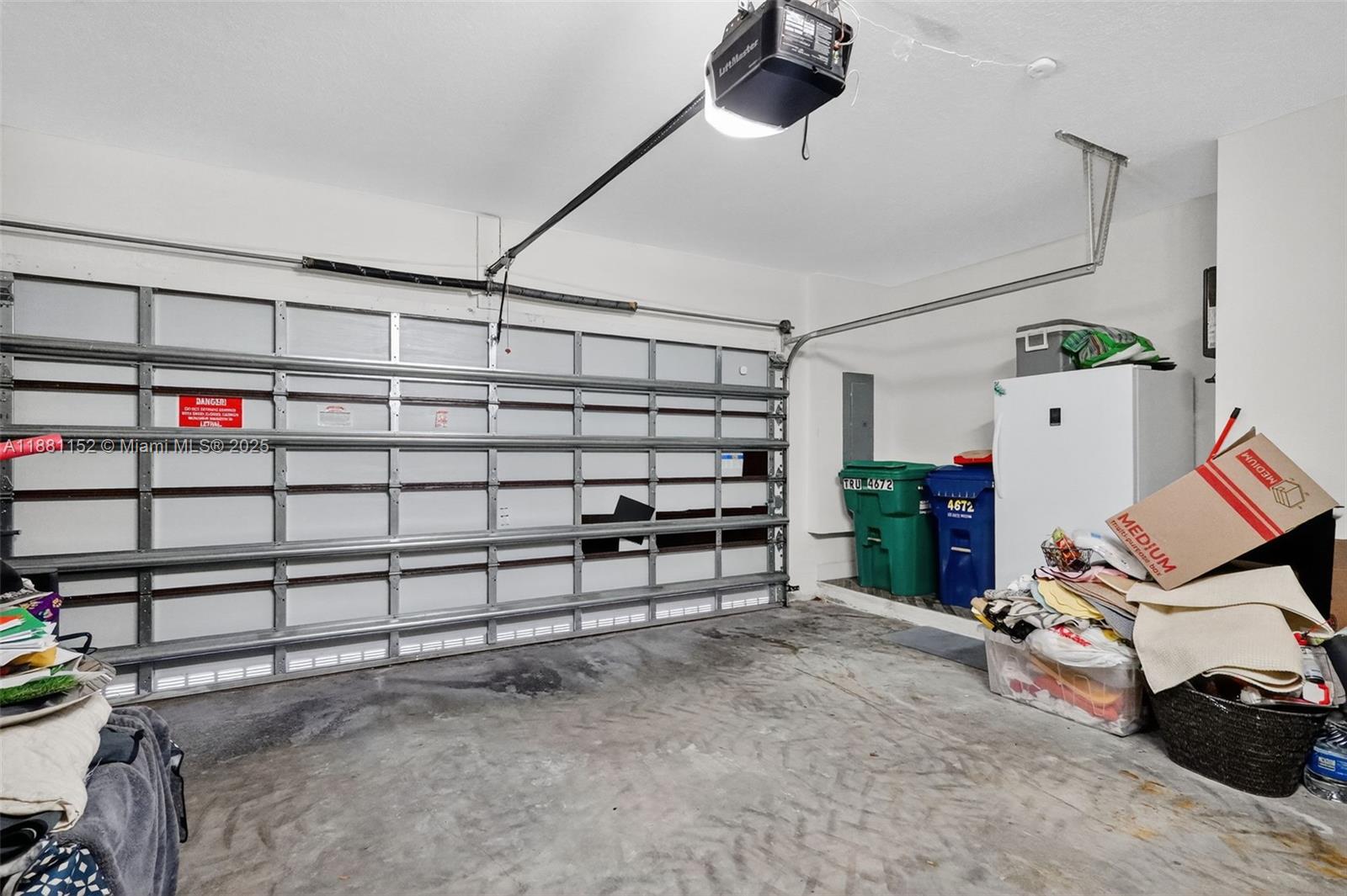 DOWNTOWN DORAL SOUTH PHAS - Residential