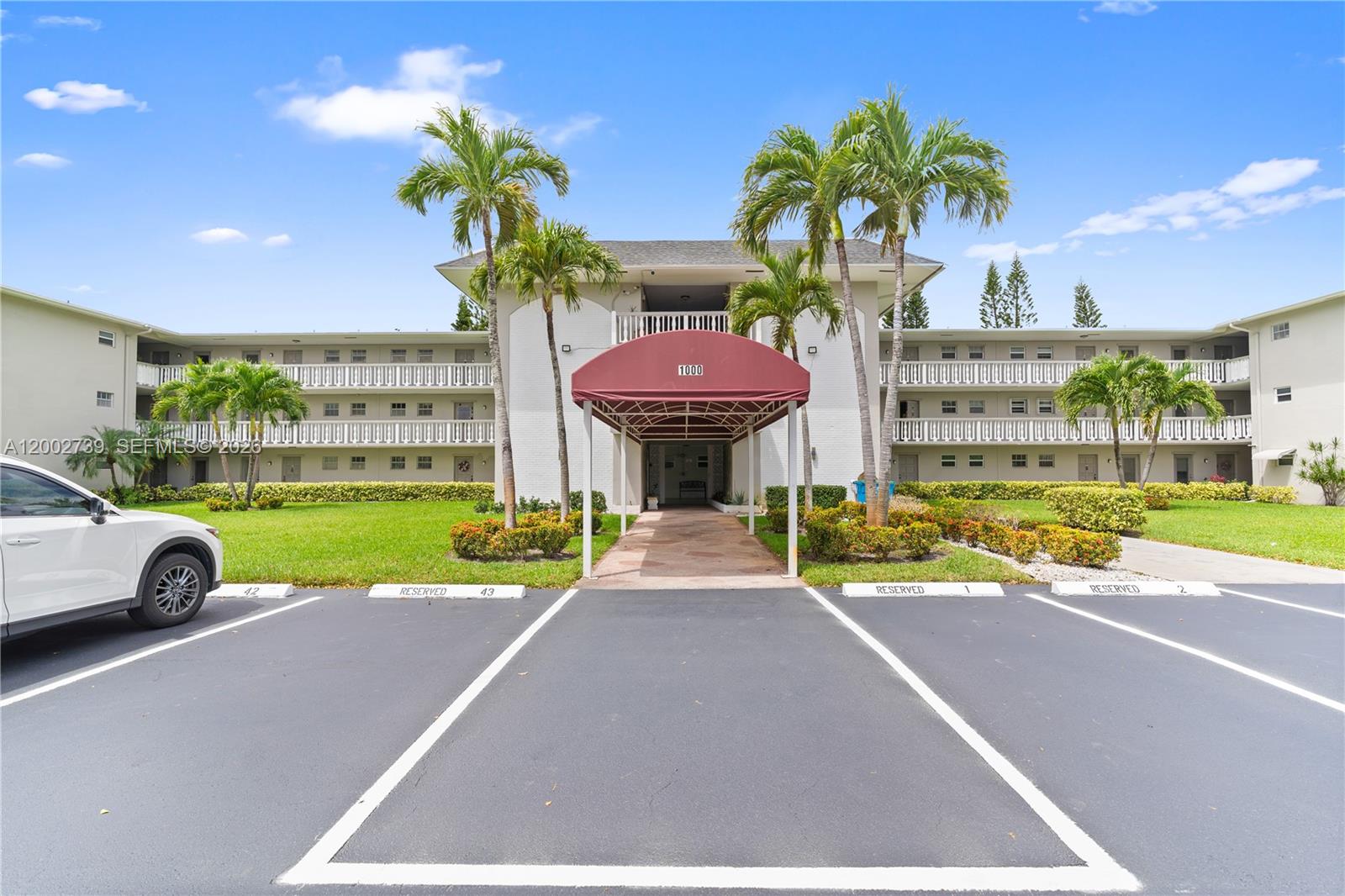 HILLCREST NO 4 CONDO - Residential