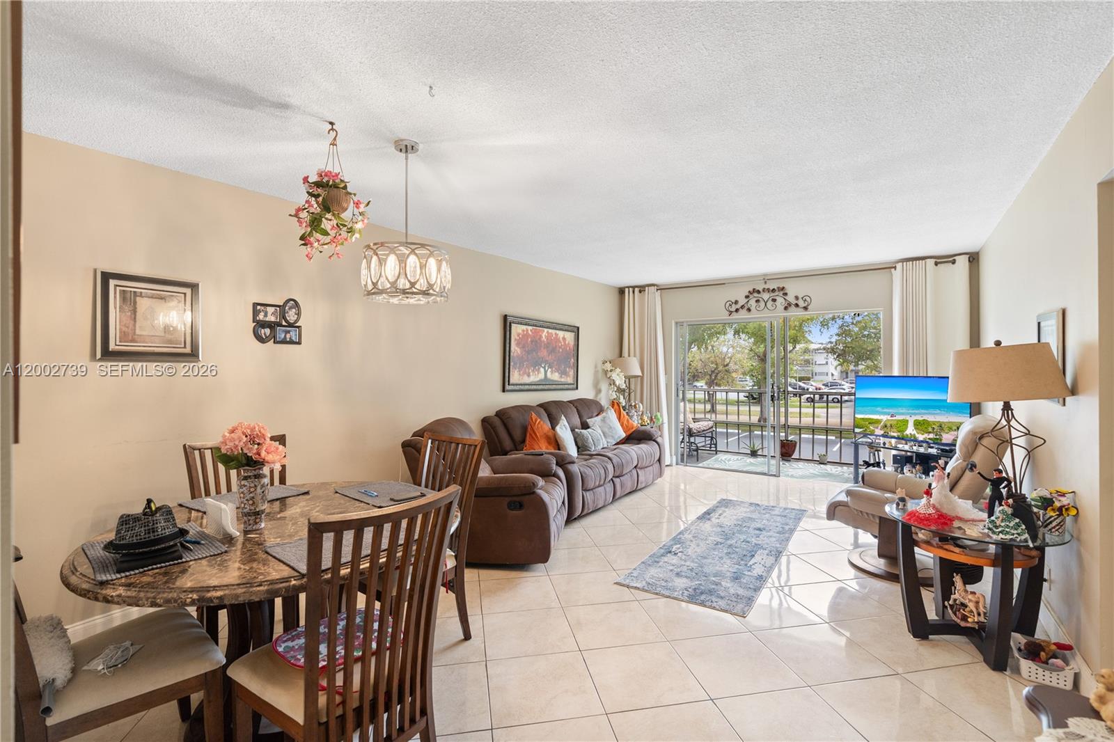 HILLCREST NO 4 CONDO - Residential