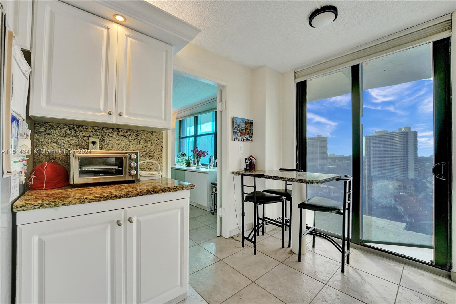 BISCAYNE COVE - Residential
