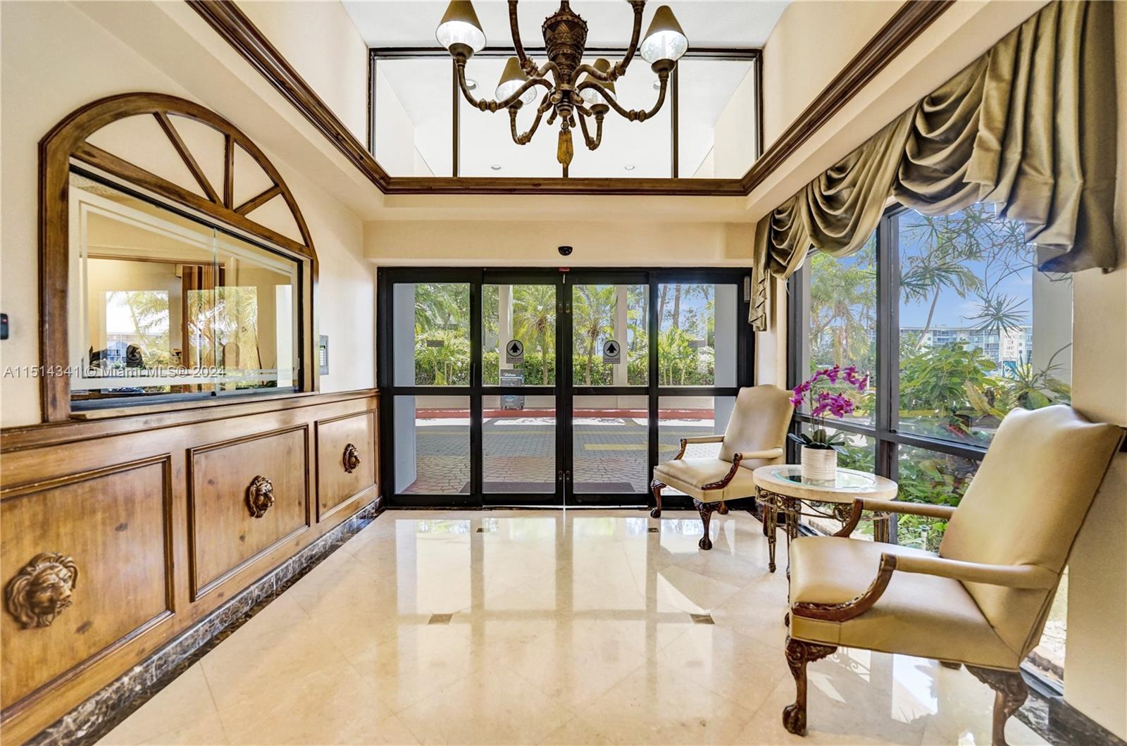 BISCAYNE COVE - Residential