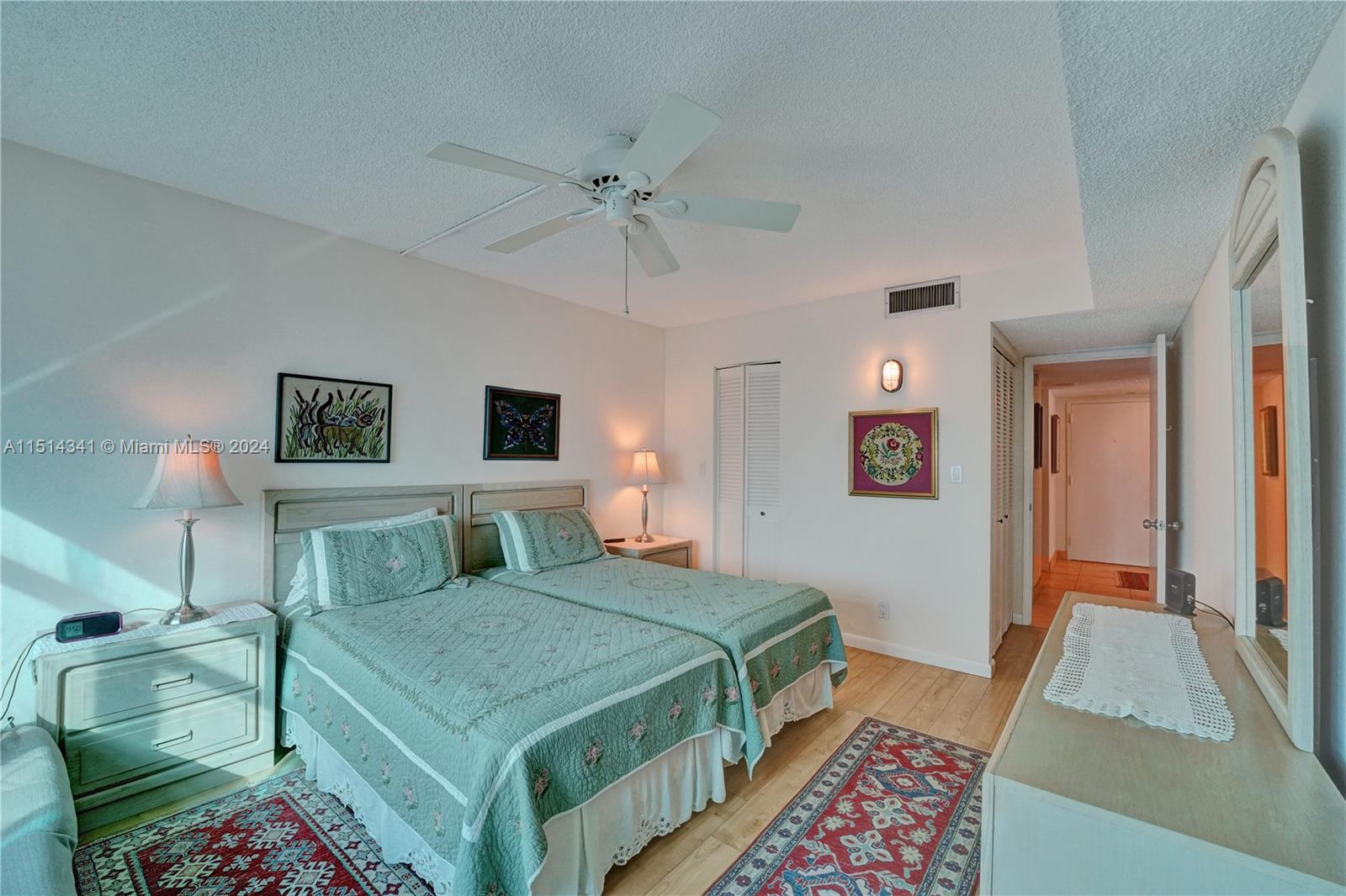 BISCAYNE COVE - Residential