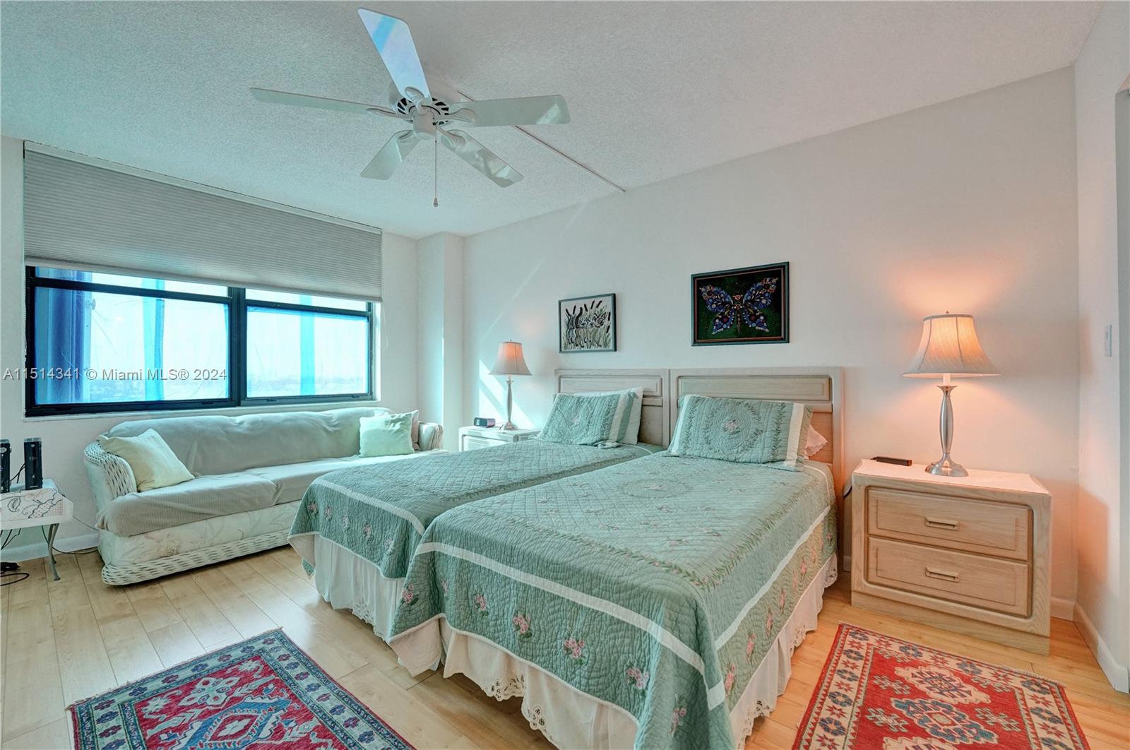 BISCAYNE COVE - Residential