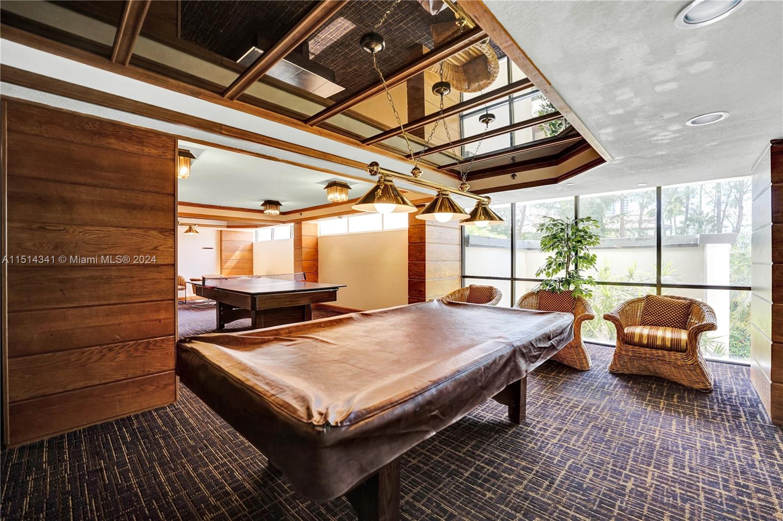 BISCAYNE COVE - Residential