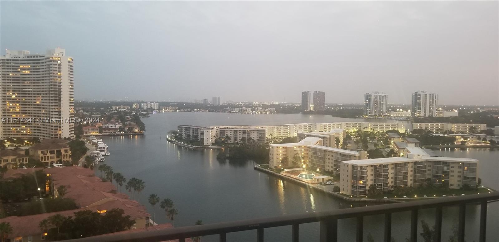 BISCAYNE COVE - Residential