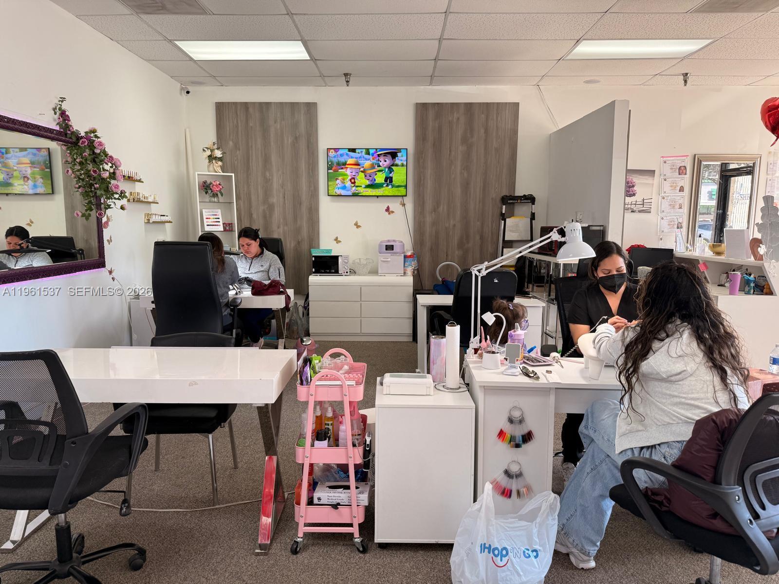 Established Spa beauty Salon offering Nail, lash, and brow services.  Located in Broward