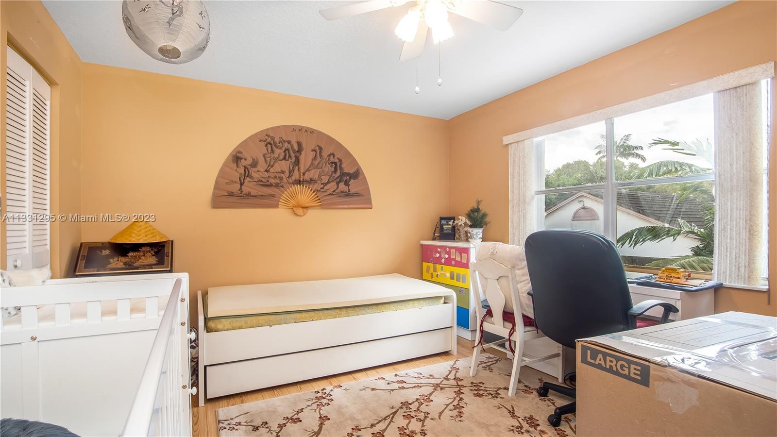 EMBASSY LAKES - Residential