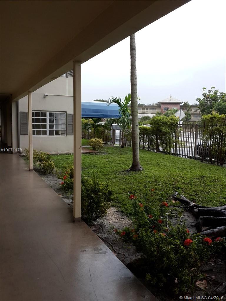 Spacious Apartment 2/2 at Sutton house. A lot of closets. Unit remodeled very nice.
David Lawrence Jr K-8 School, buss stop in the corner.