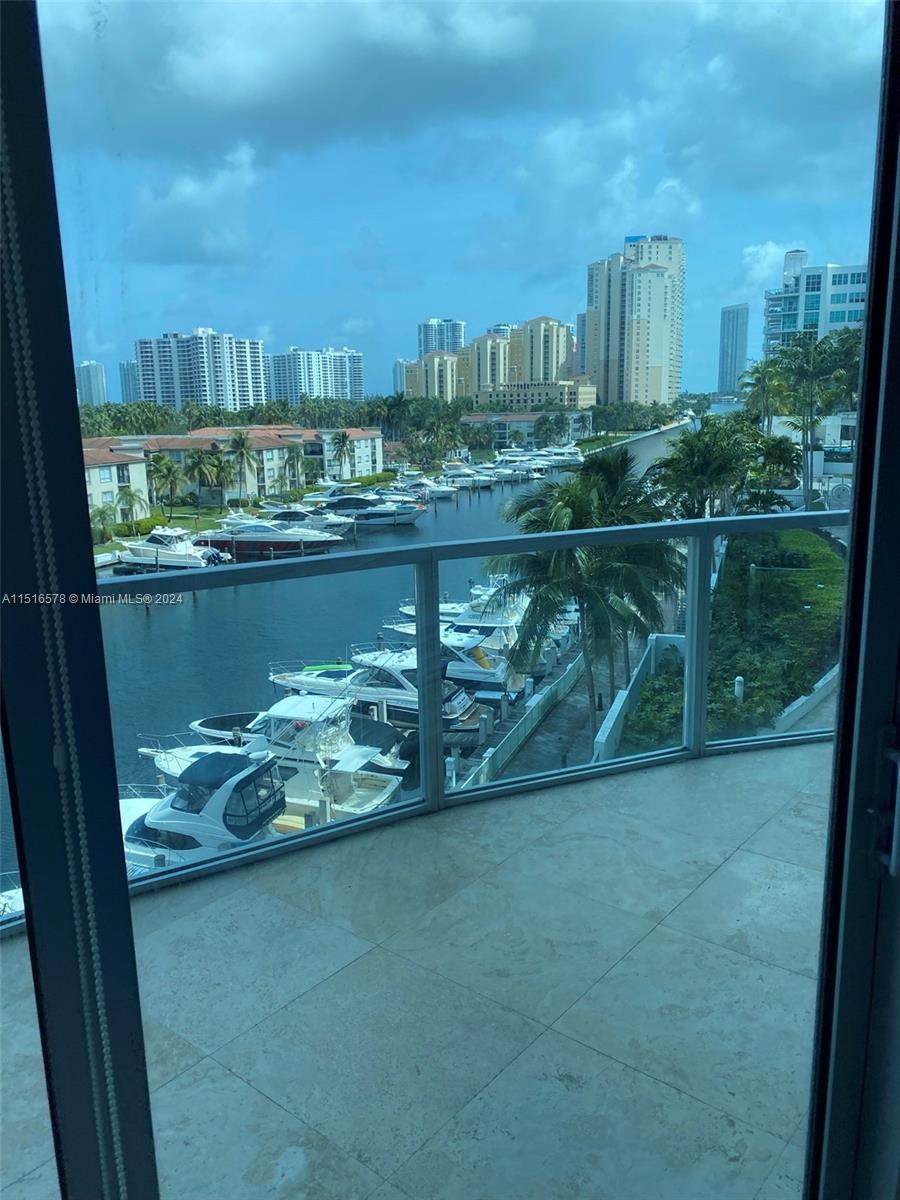UPTOWN MARINA LOFTS CONDO - Residential