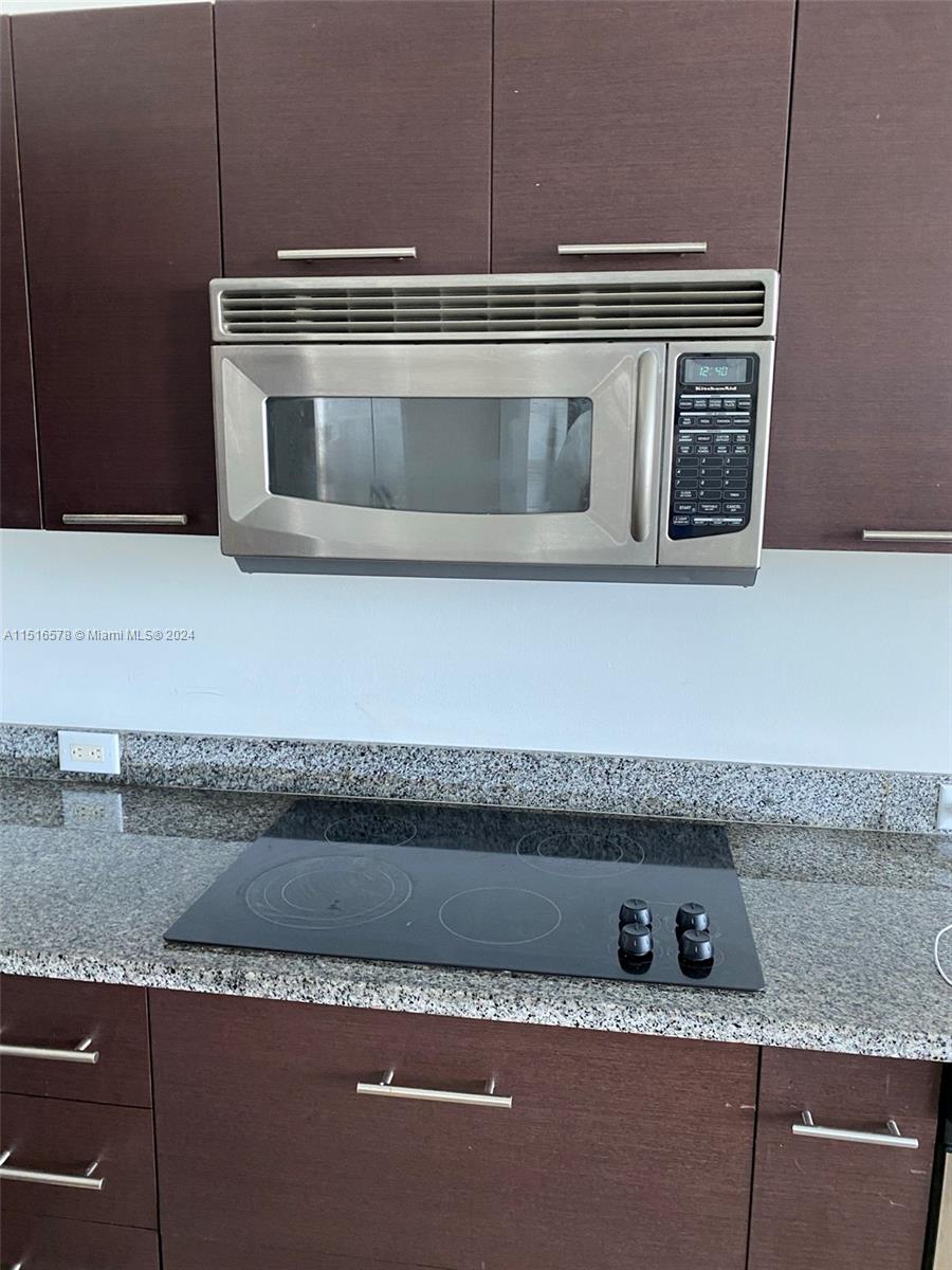UPTOWN MARINA LOFTS CONDO - Residential