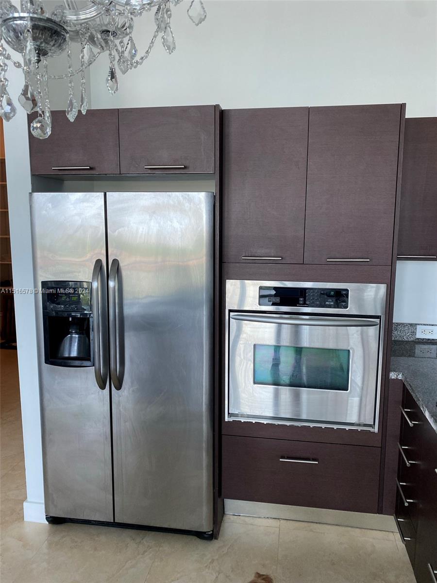 UPTOWN MARINA LOFTS CONDO - Residential
