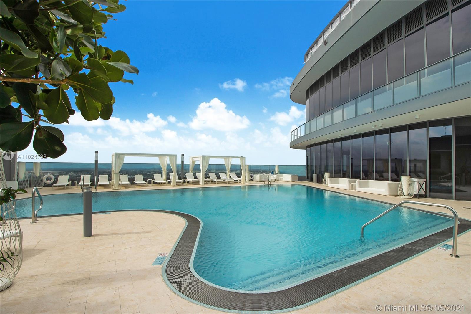 Brickell Flatiron Condo - Residential