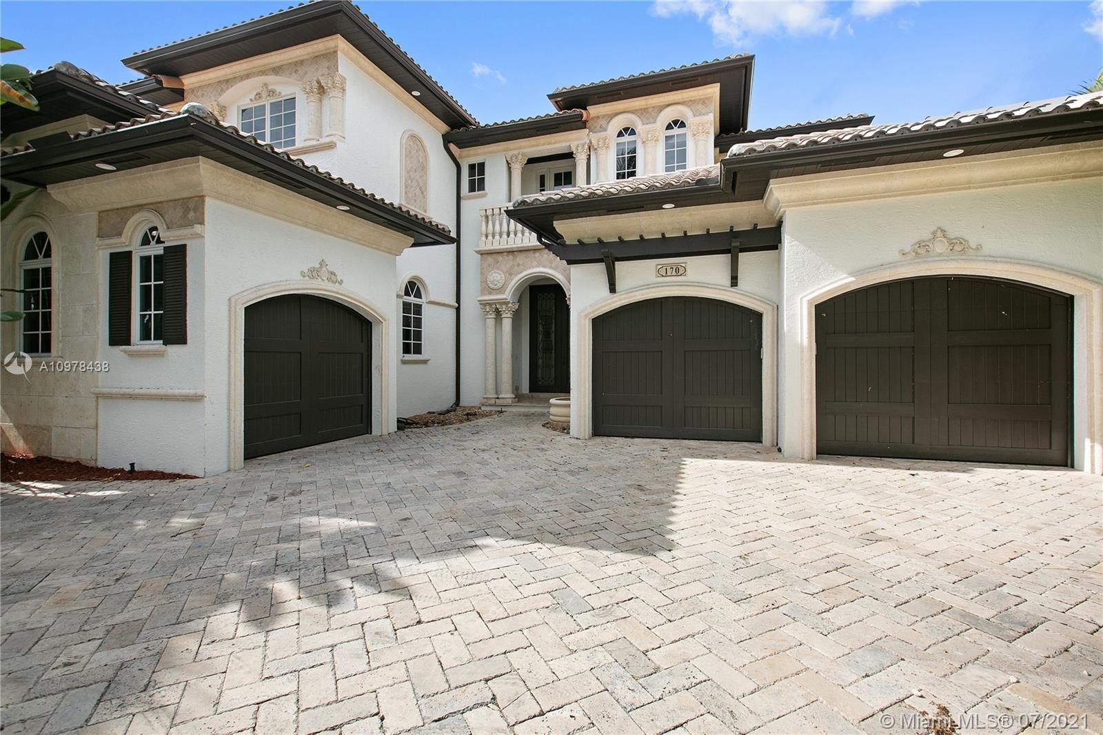 GOLDEN BEACH SEC C - Residential