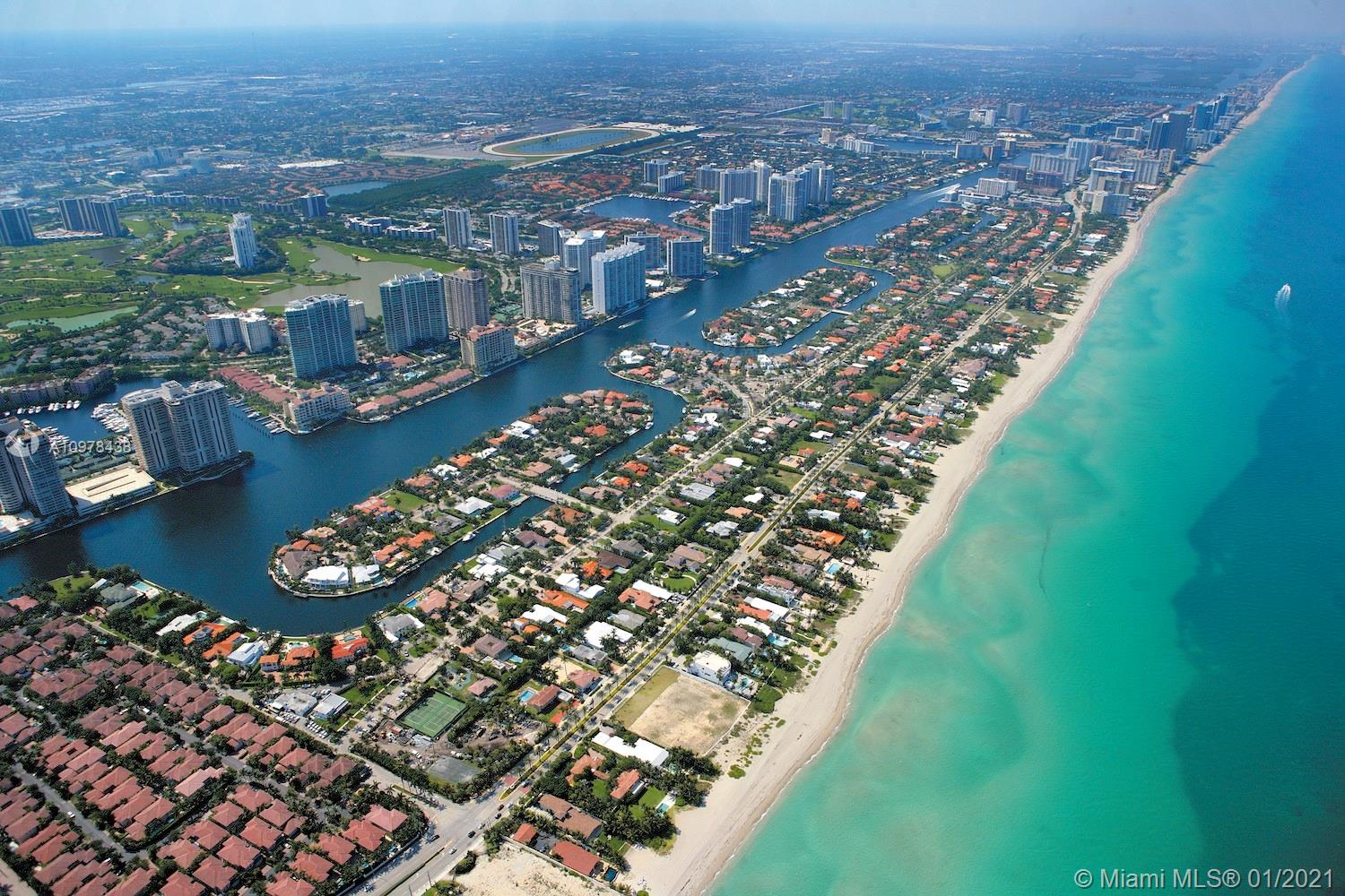 GOLDEN BEACH SEC C - Residential