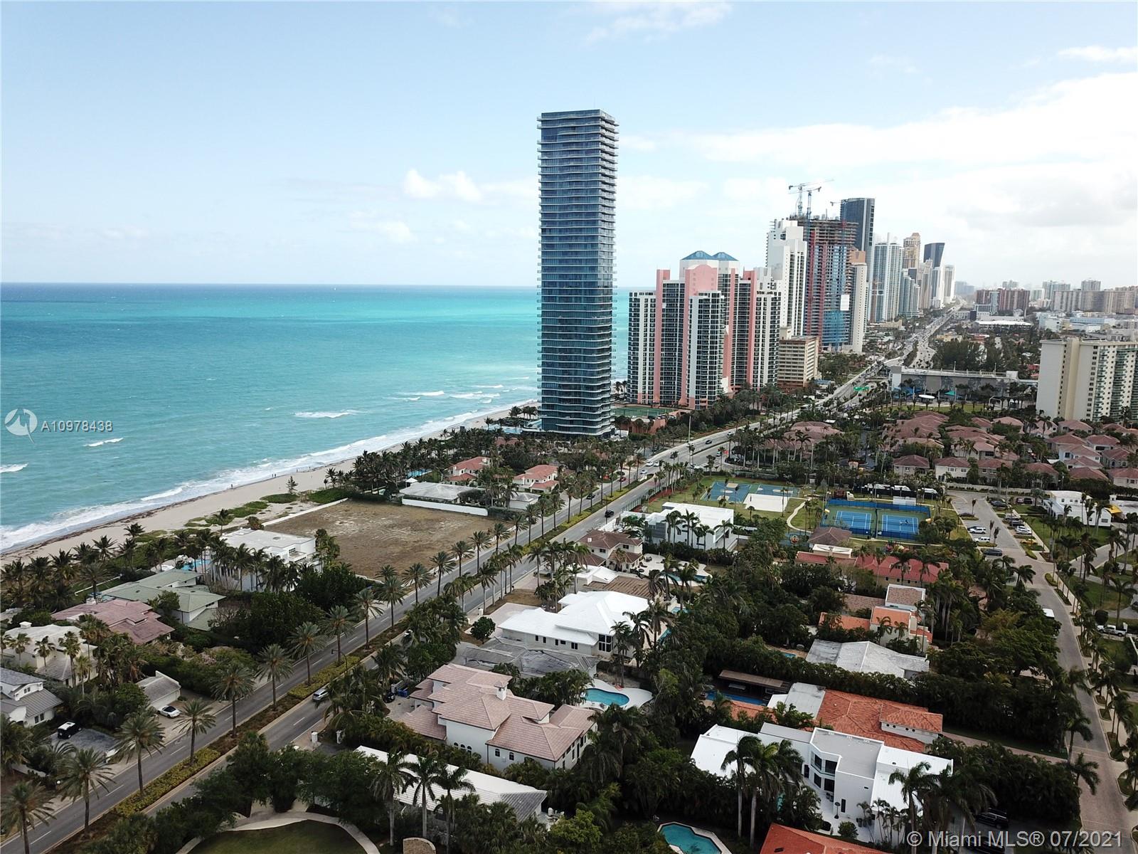 GOLDEN BEACH SEC C - Residential